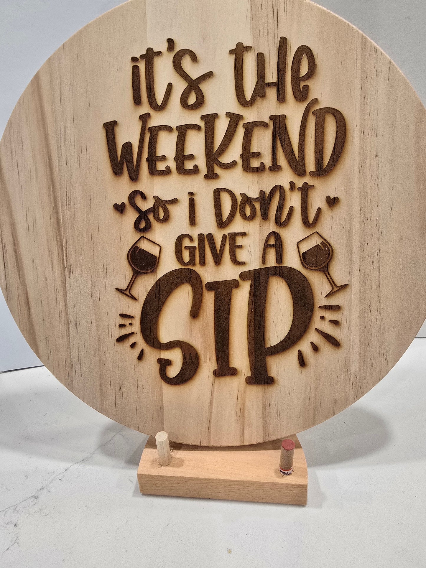 Laser Engraved Cutting Board - 'It's the Weekend, So I Don't Give a Sip'